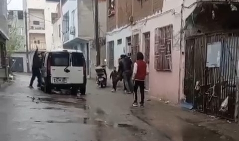 Bursa'da alacak-verecek kavgası kameraya yansıdı