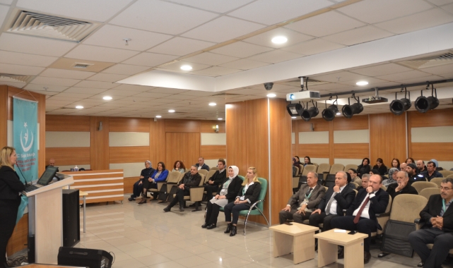 Bursa'da doktorlar hastalarına eğitim verdi