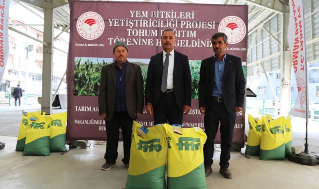 Bursa'da İklim dostu tohumlar çiftçilerle teslim edildi