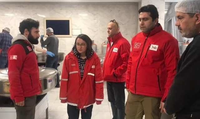 Bursa'dan Kızılay'a yardım yağmuru