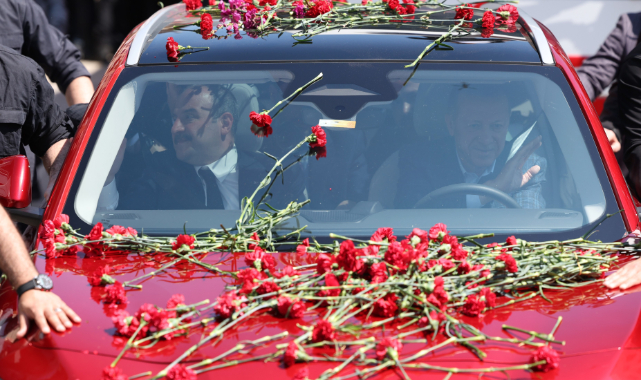 Cumhurbaşkanı Erdoğan Bursa'ya Togg ile giriş yaptı
