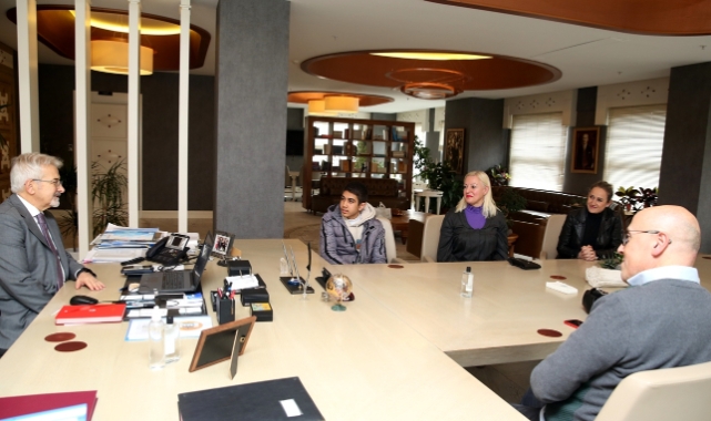Depremzede atlet artık Nilüfer Belediyespor için koşacak