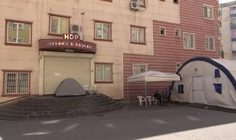 Diyarbakır'da evlat nöbeti devam ediyor