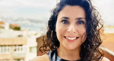 Duygu Asena Ödülü Arlin Çiçekçi’nin
