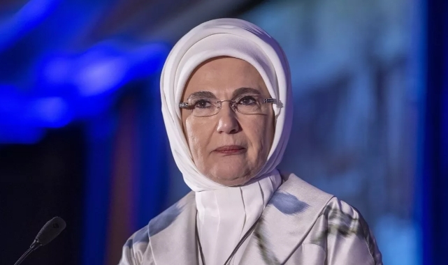 Emine Erdoğan: "Türkiye'nin umudu evlatlarımızdır"