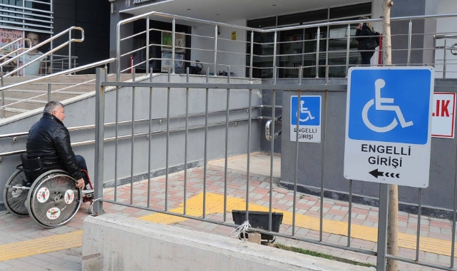 Engelliye geçit vermeyen asansör için insan hakları kararı