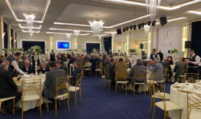 Erkan Aydın Bursalı muhtarlar iftarda buluştu