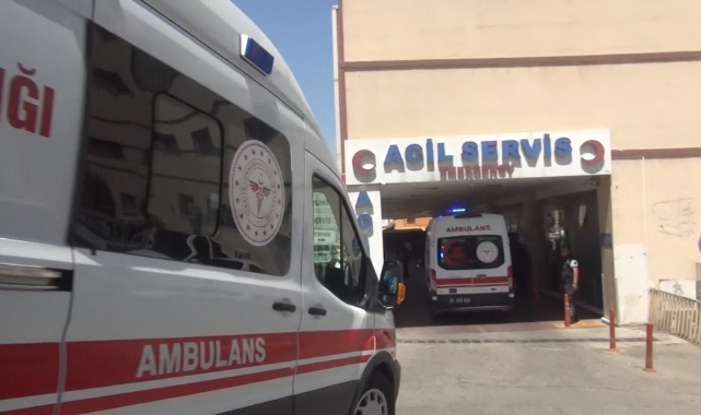 Eşini öldürüp canına kıydı
