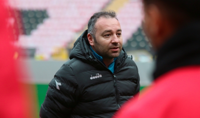 Eskişehirspor'da 48 günlük Cerrah dönemi sona erdi