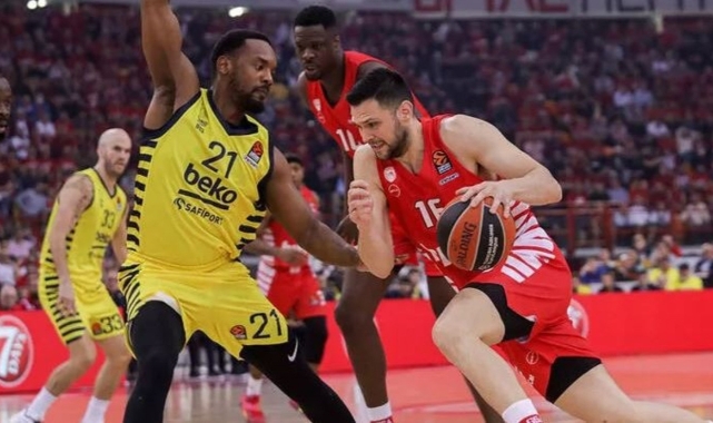 Fenerbahçe, Olympiakos'a mağlup oldu