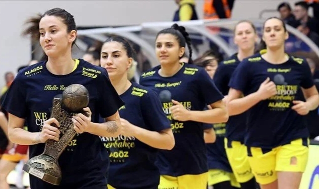 Fenerbahçe potada 17. şampiyonluk peşinde
