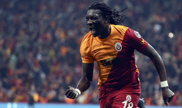 Galatasaray'da Gomis krizi çözüldü! Affedildi