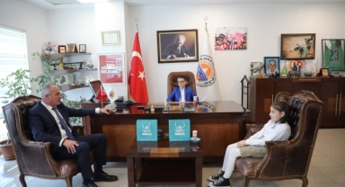 Gemlik’te Belediye Başkanlığı Pınar ve Eymen’e emanet