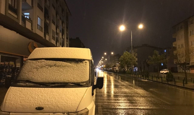 Iğdır’da nisan ayında kar etkili oluyor