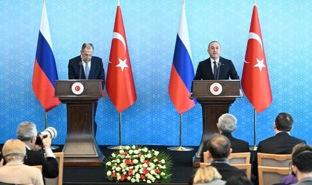 İki bakan normalleşme sürecine ilişkin konuştu
