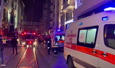 İstiklal Caddesi'nde otelde yangın paniği