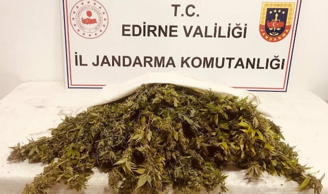 Jandarmadan zehir tacirlerine darbe