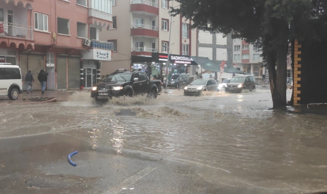 Malatya’da sokaklar göle döndü