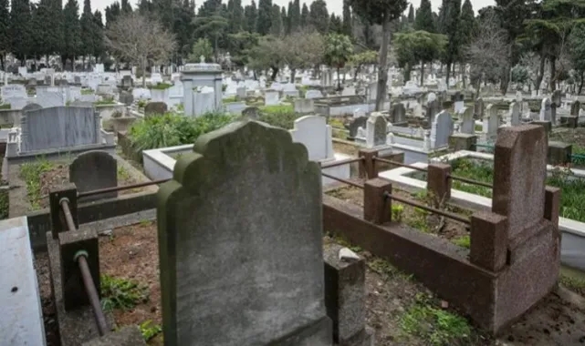 Mezarlıkta tartıştığı kişiyi öldürdü