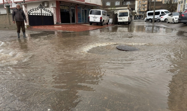 Midyat ve Nusaybin'de sel meydana geldi