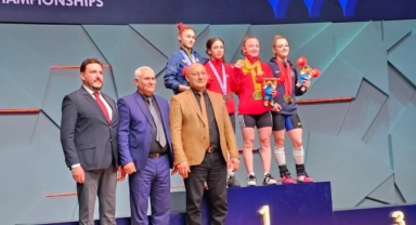 Milli halterciler, Avrupa Şampiyonası'na madalyayla başladı