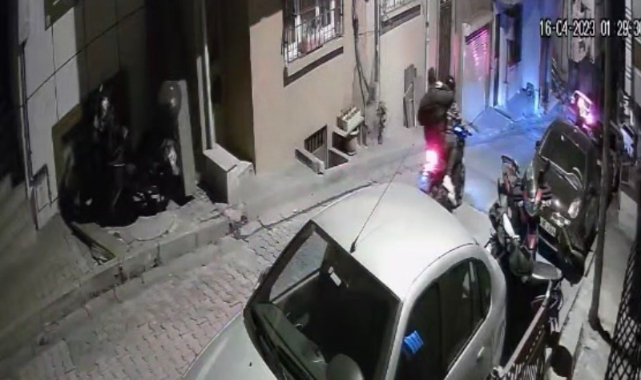 Motosikletli saldırganlar bakkala kurşun yağdırdılar