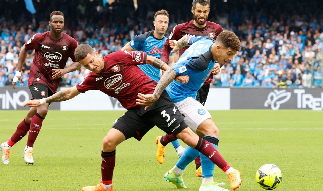 Napoli'nin şampiyonluğu haftaya kaldı