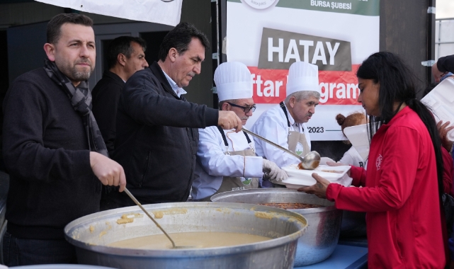 Osmangazi Belediyesi, ramazanın bereketini deprem bölgesinde paylaşıyor