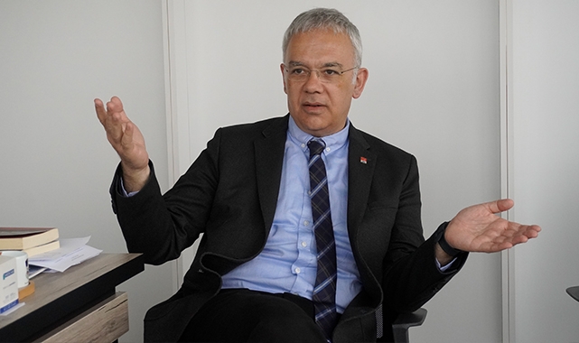 Prof. Dr. Pala: "Sakın fotoğraf çekmeyin başım belaya girer"