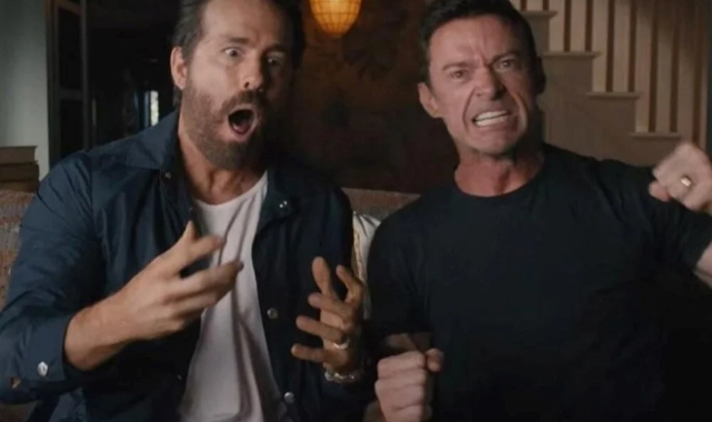Ryan Reynolds: Hugh Jackman kendi vücuduna takıntılı