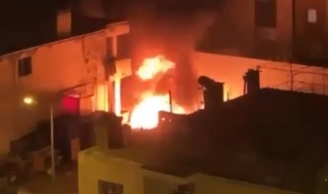 Sahur vakti çıkan yangın panik yaşattı