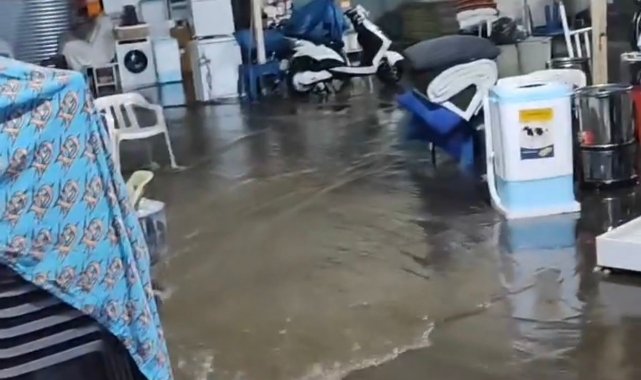 Şanlıurfa'yı yine sel vurdu