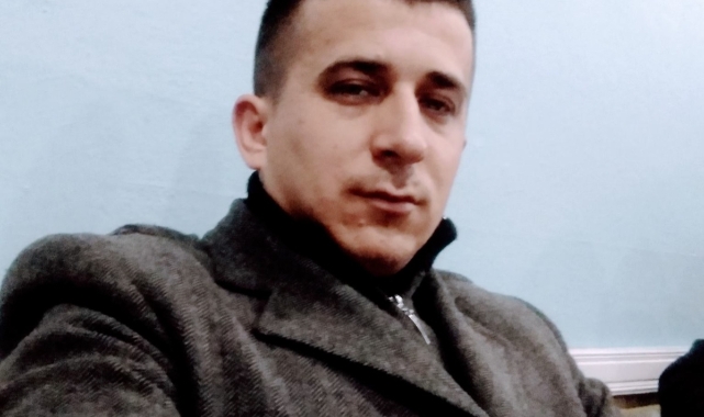 Tartıştığı üst komşusunu ağzından vurdu