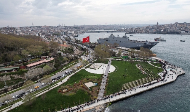 TCG Anadolu'yu 3 günde 38 bin kişi ziyaret etti