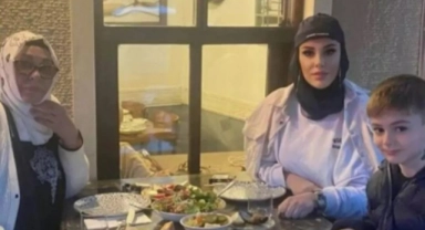 Tesettüre girmeye hazırlanan Tuğçe Tayfur, annesiyle iftar pozunu paylaştı