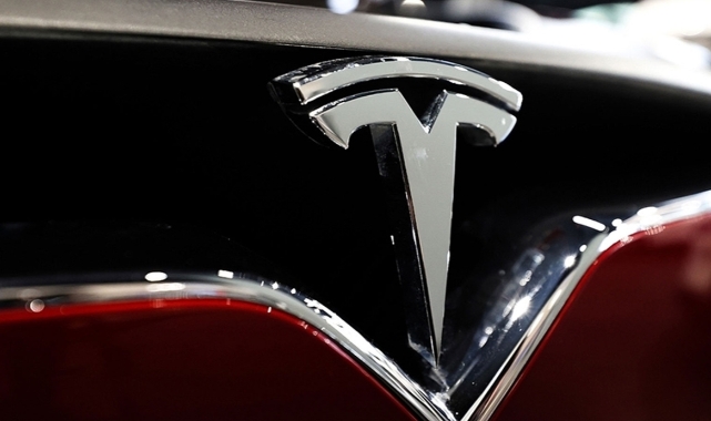 Tesla'nın net karı düştü