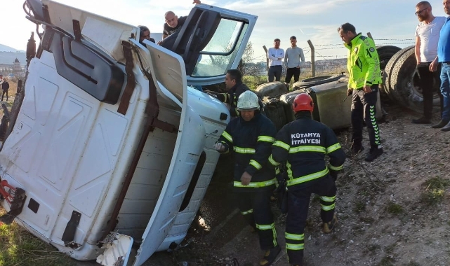 TIR şarampole devrildi: 1 yaralı
