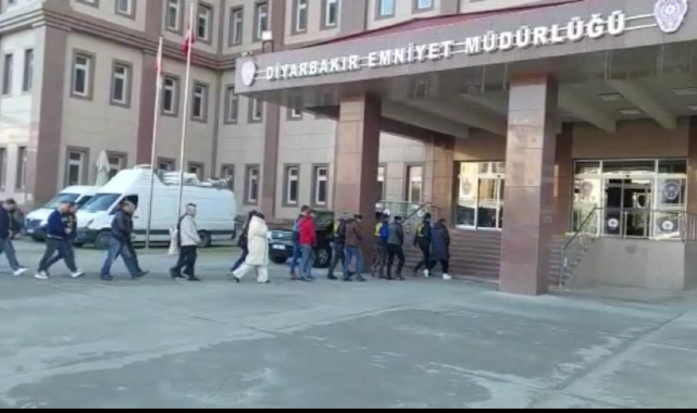 "Togg'a kredi" ilanıyla vurgun yaptılar! 25 çete üyesi tutuklandı