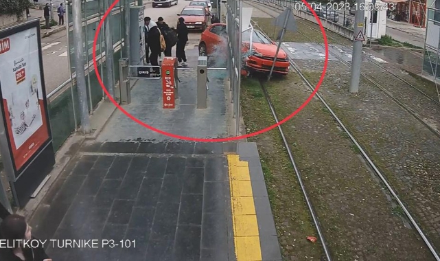 Tramvay istasyonunda ölüm teğet geçti
