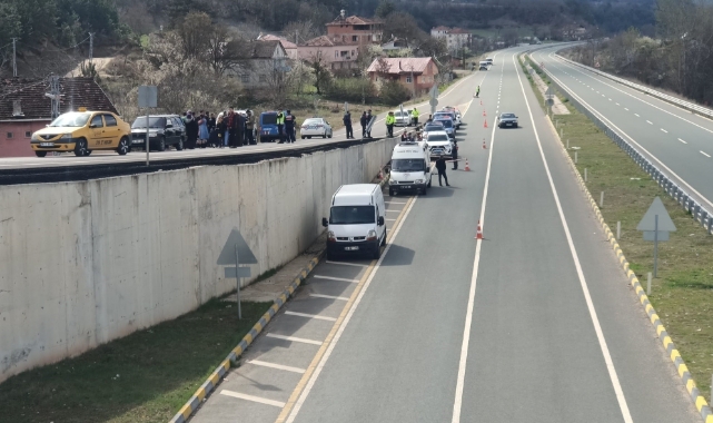 Üstgeçitten yola düşen şahıs öldü