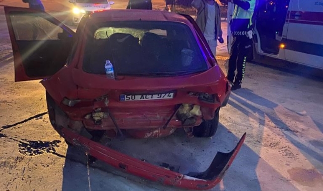 2 otomobilin çarpıştığı kazada 5 kişi yaralandı