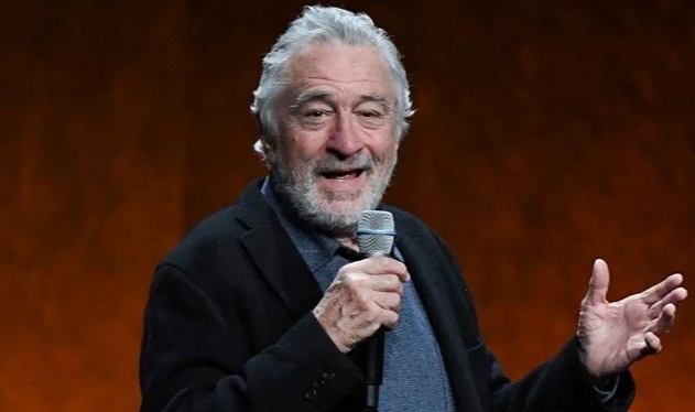79 yaşındaki Robert De Niro'nun yedinci çocuğu oldu
