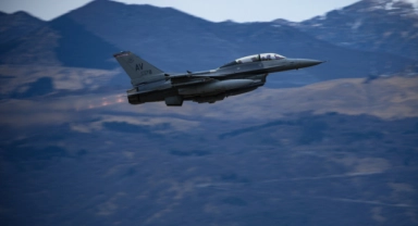 ABD'ye ait F-16 savaş uçağı Güney Kore'de düştü