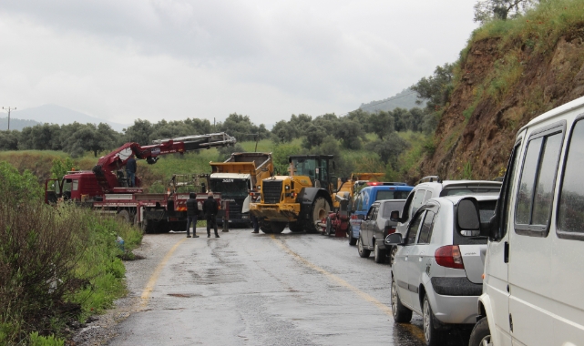 Acele eden şoför trafiği felç etti