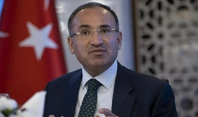 Bakan Bozdağ: "Erzurum'daki taşlı saldırıya ilişkin gözaltı kararları var"