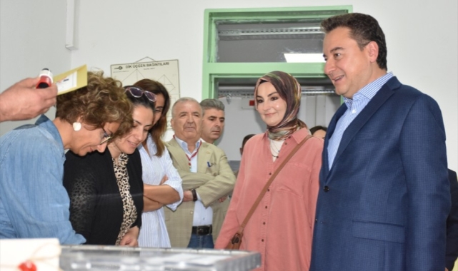Ali Babacan ikinci kez sandığa gitti