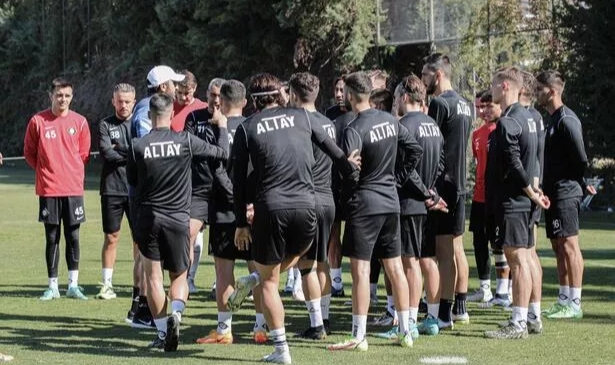 Altay’da transfer yasağı devam edecek