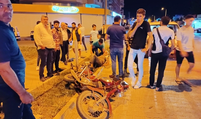 Antalya’da motosikletle otomobil çarpıştı