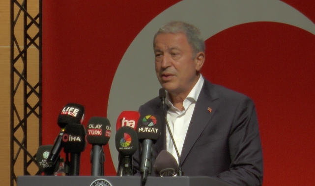Bakan Akar: “Milletimiz en net ve ağır cevabı verdi”