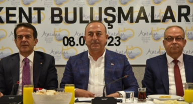 Bakan Çavuşoğlu: "Avrupa'ya gaz tedariğine başladık"